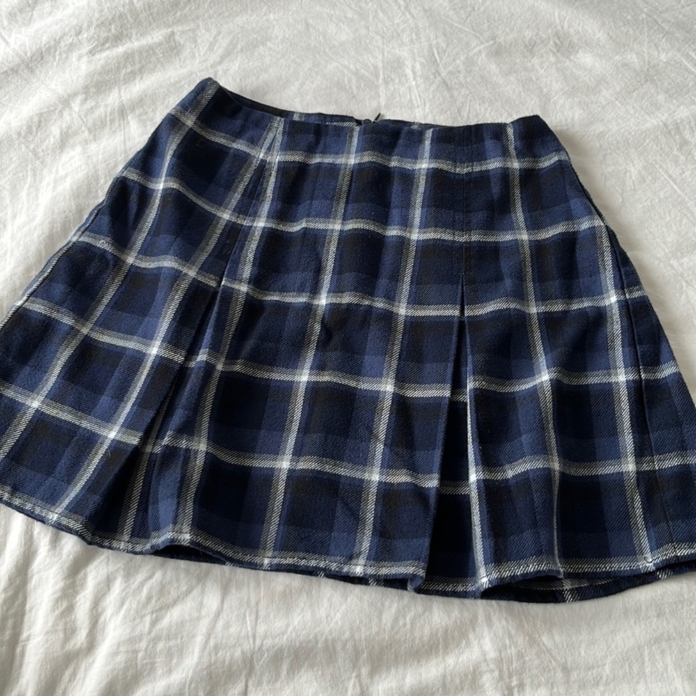 Bethany Mota pleaded plaid mini skirt